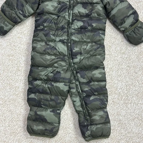 Baby Gap Camouflage Snowsuit - Picture 3 of 5